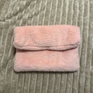Street Level Blush Faux Fur Accessory